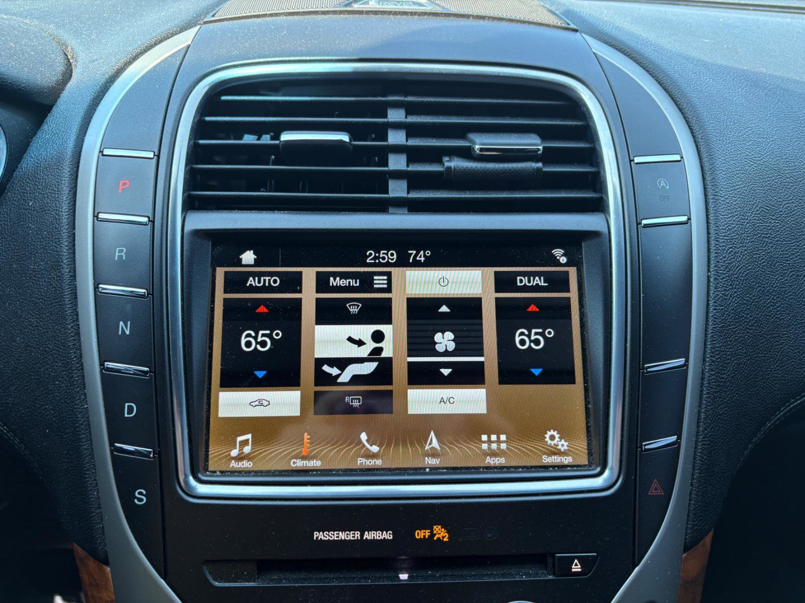 Used 2019 Lincoln Nautilus Reserve image 14