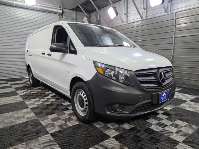 Used 2023 Mercedes-Benz Metris image 4