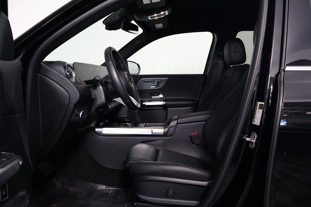Certified 2025 Mercedes-Benz GLB 250 4MATIC image 10