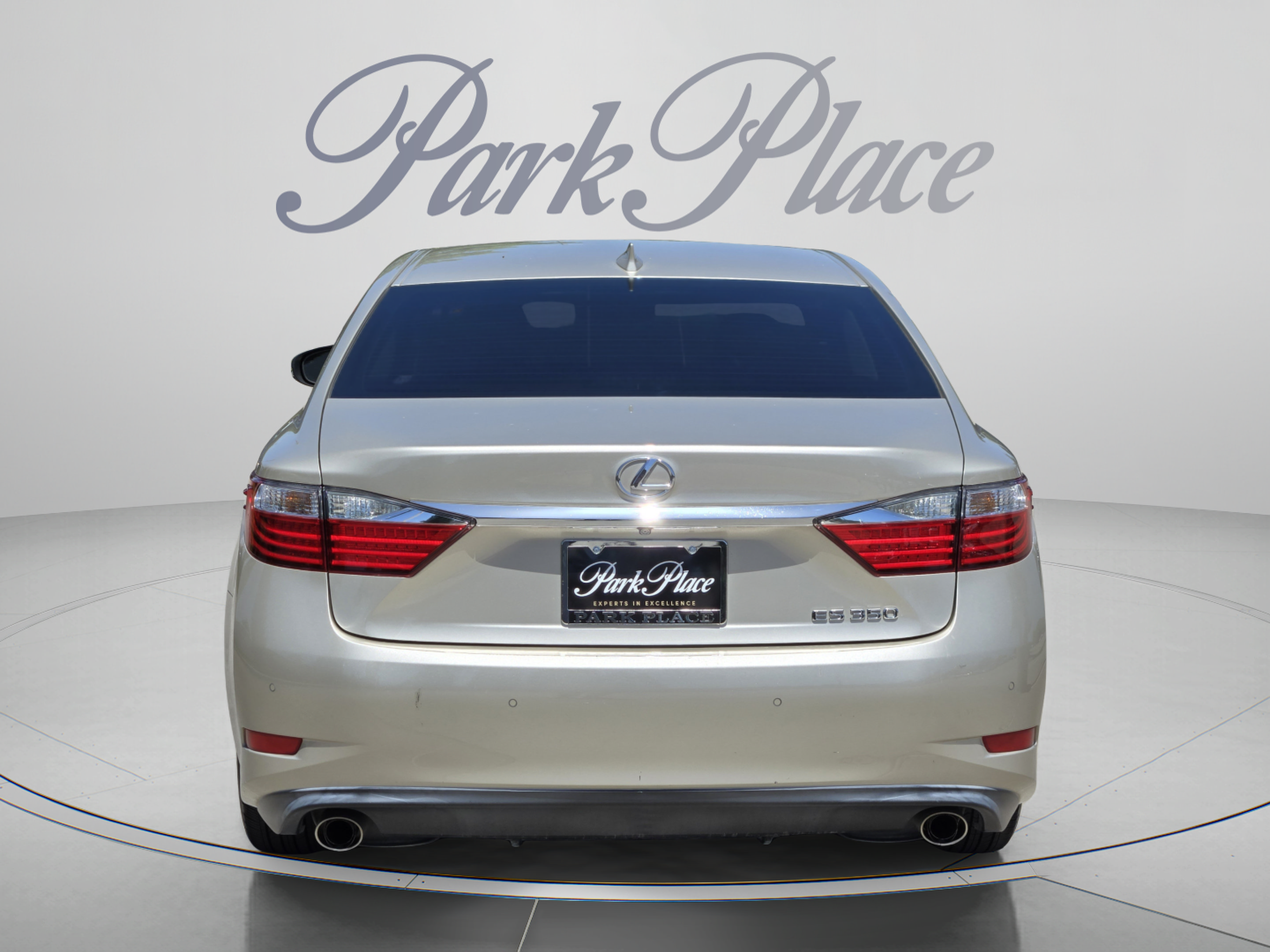Used 2015 Lexus ES 350 w/ Luxury Package FWD image 4