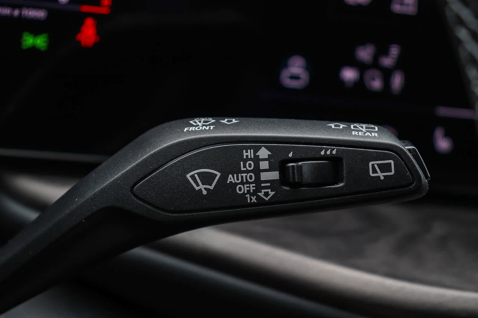 Used 2025 Audi Q5 Premium Plus w/ Premium Plus image 30