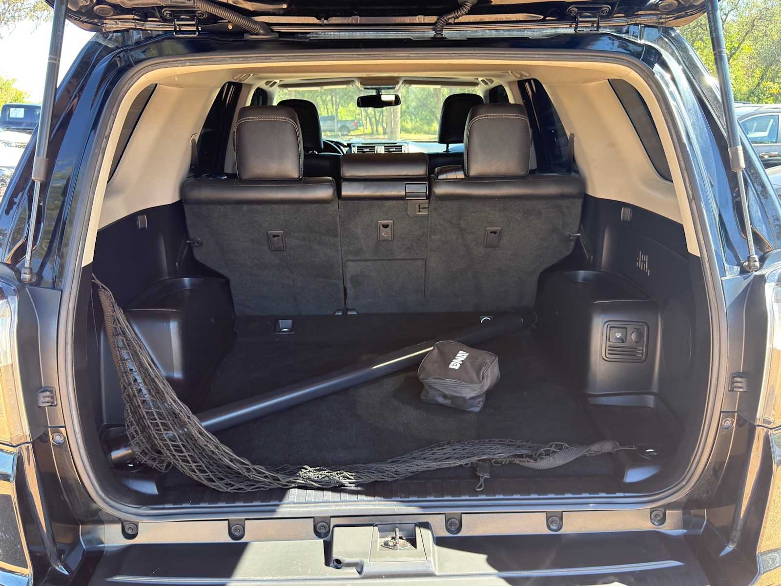 Used 2019 Toyota 4Runner Limited AWD/4WD image 8