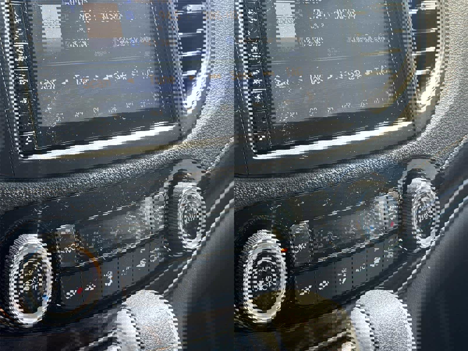 Used 2015 Honda CR-V Touring image 19