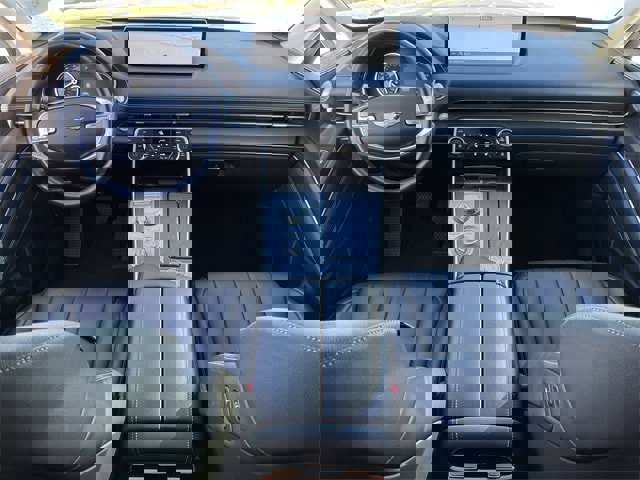 Used 2024 Genesis GV80 2.5T image 10