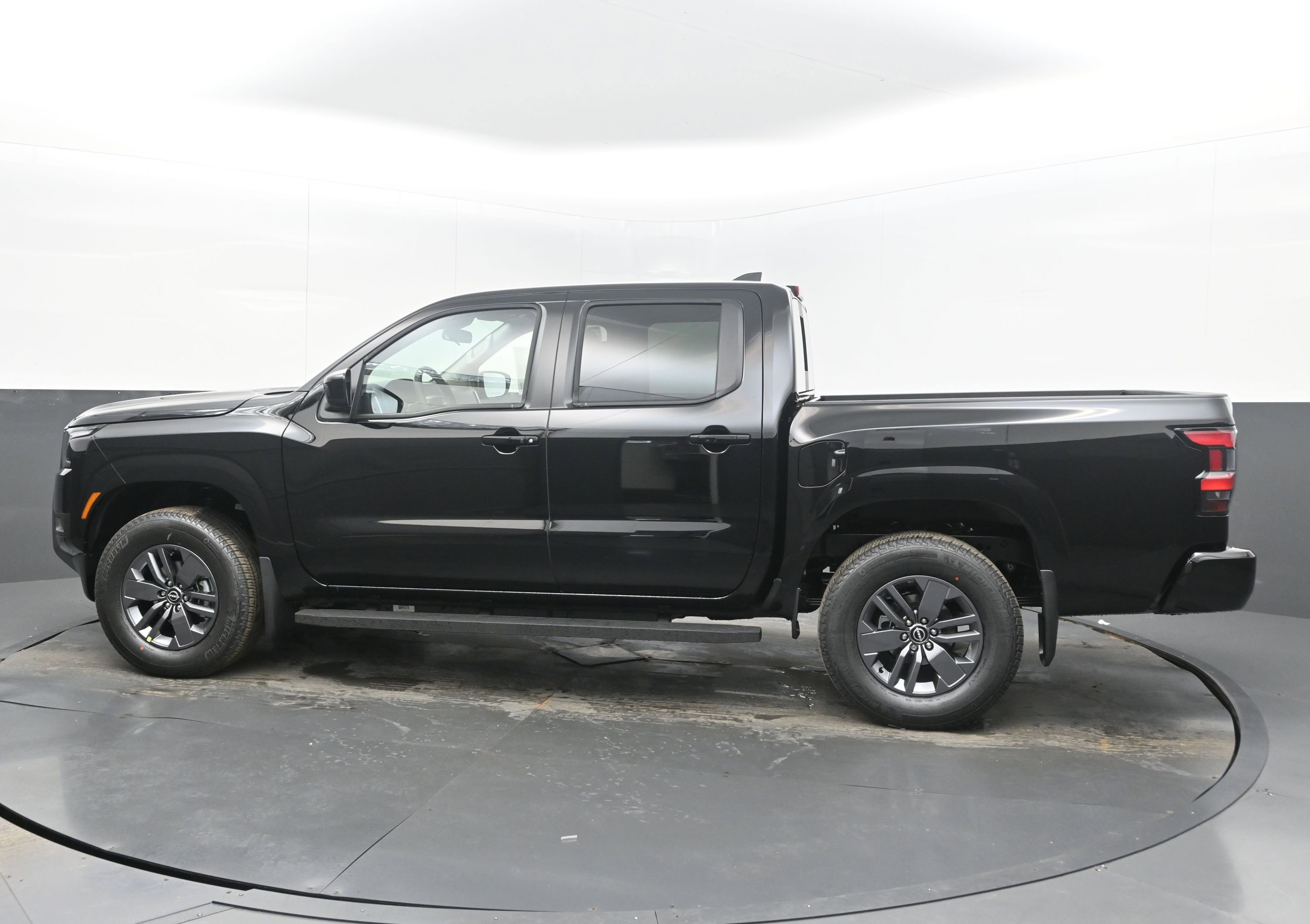 New 2026 Nissan Frontier SV AWD/4WD image 5