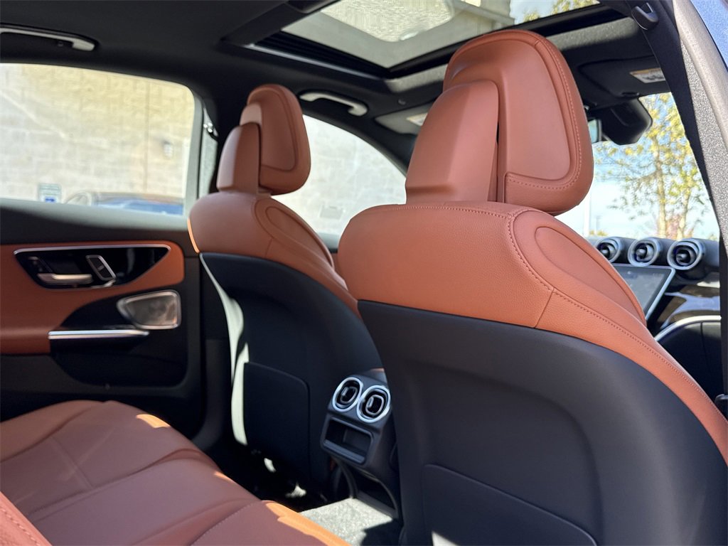 New 2026 Mercedes-Benz C 300 4MATIC Sedan image 18