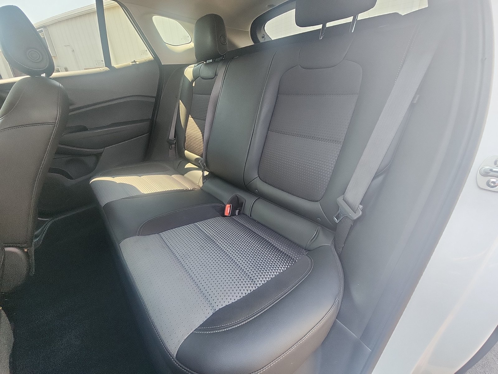 Used 2025 Chevrolet Trax LT FWD image 22