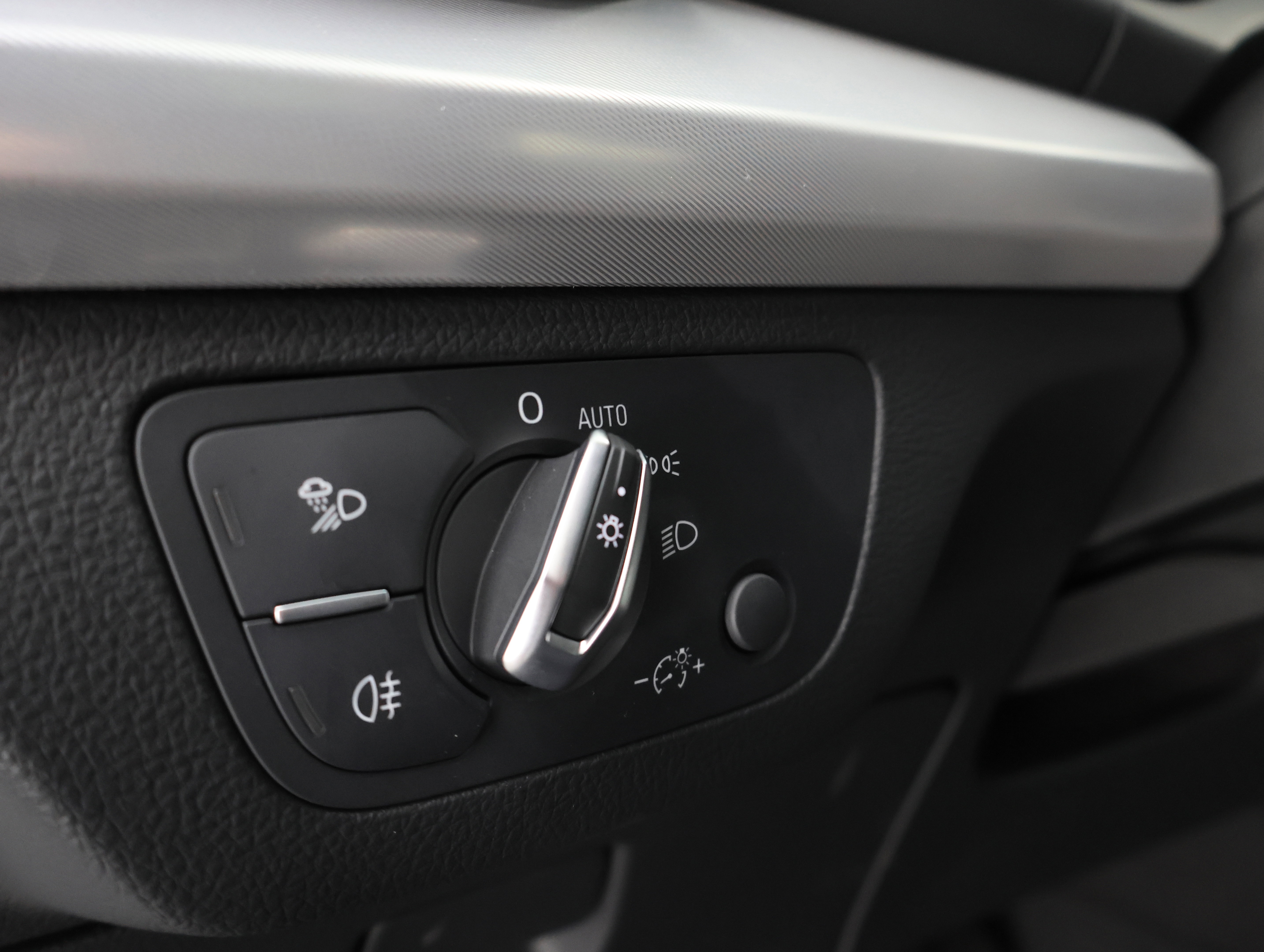 Used 2025 Audi Q5 2.0T Premium image 42