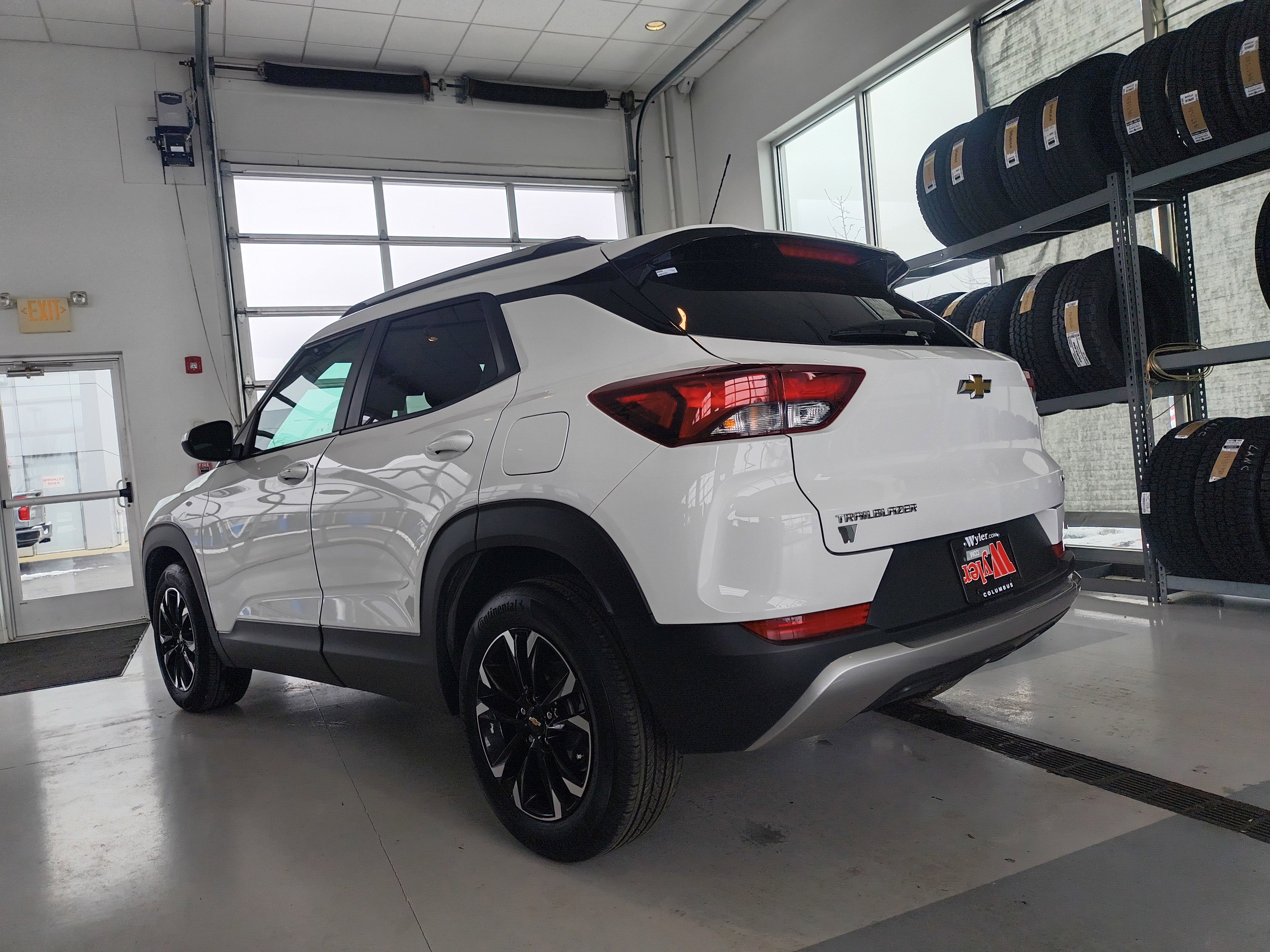 Used 2023 Chevrolet TrailBlazer LT image 3