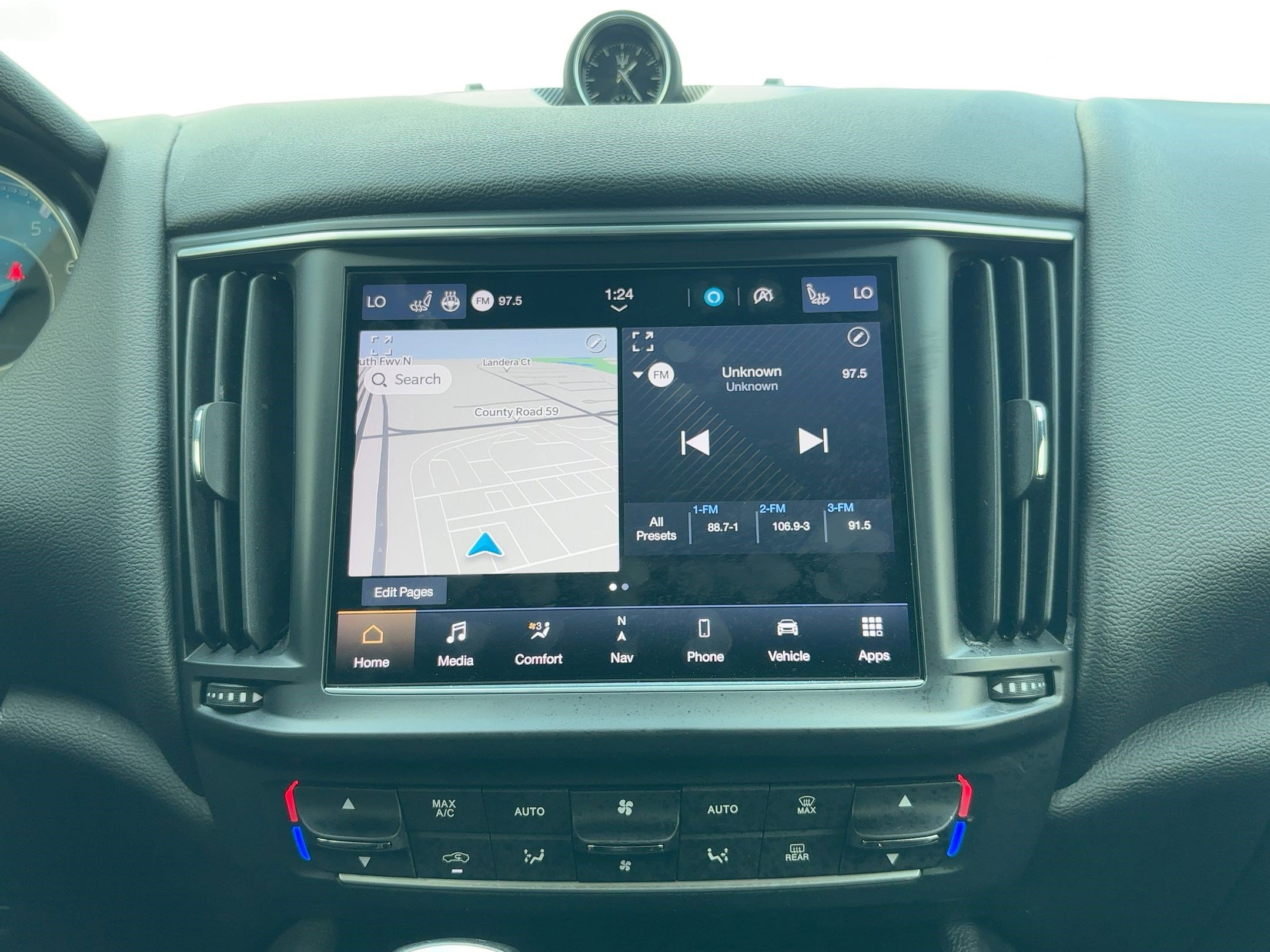 Used 2022 Maserati Levante GT image 25