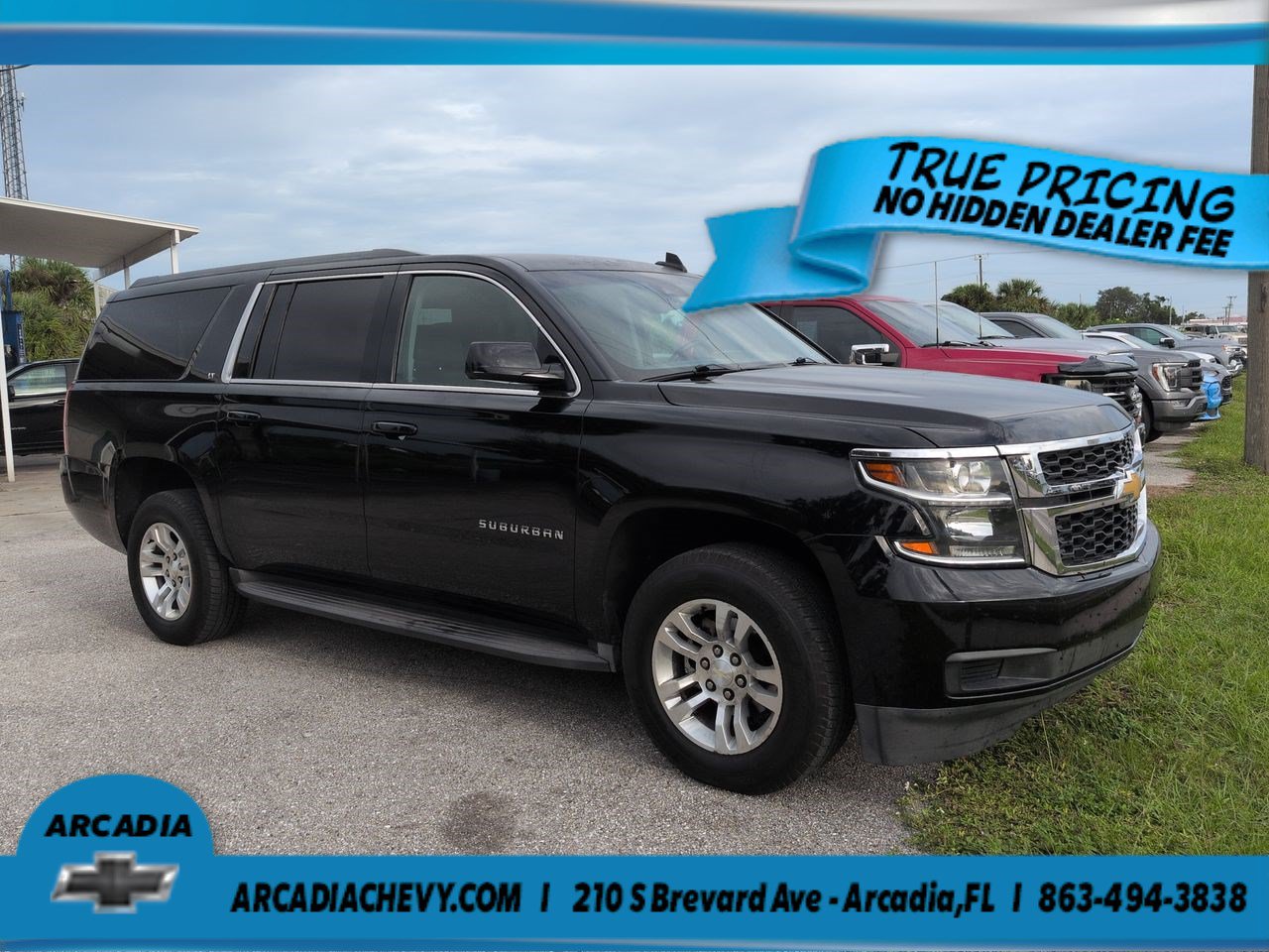 Used 2017 Chevrolet Suburban LT RWD image 1