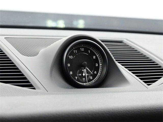 Used 2023 Porsche Macan S image 10