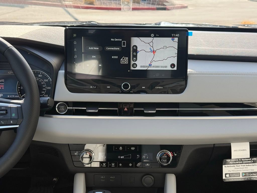 New 2026 Mitsubishi Outlander SE image 14