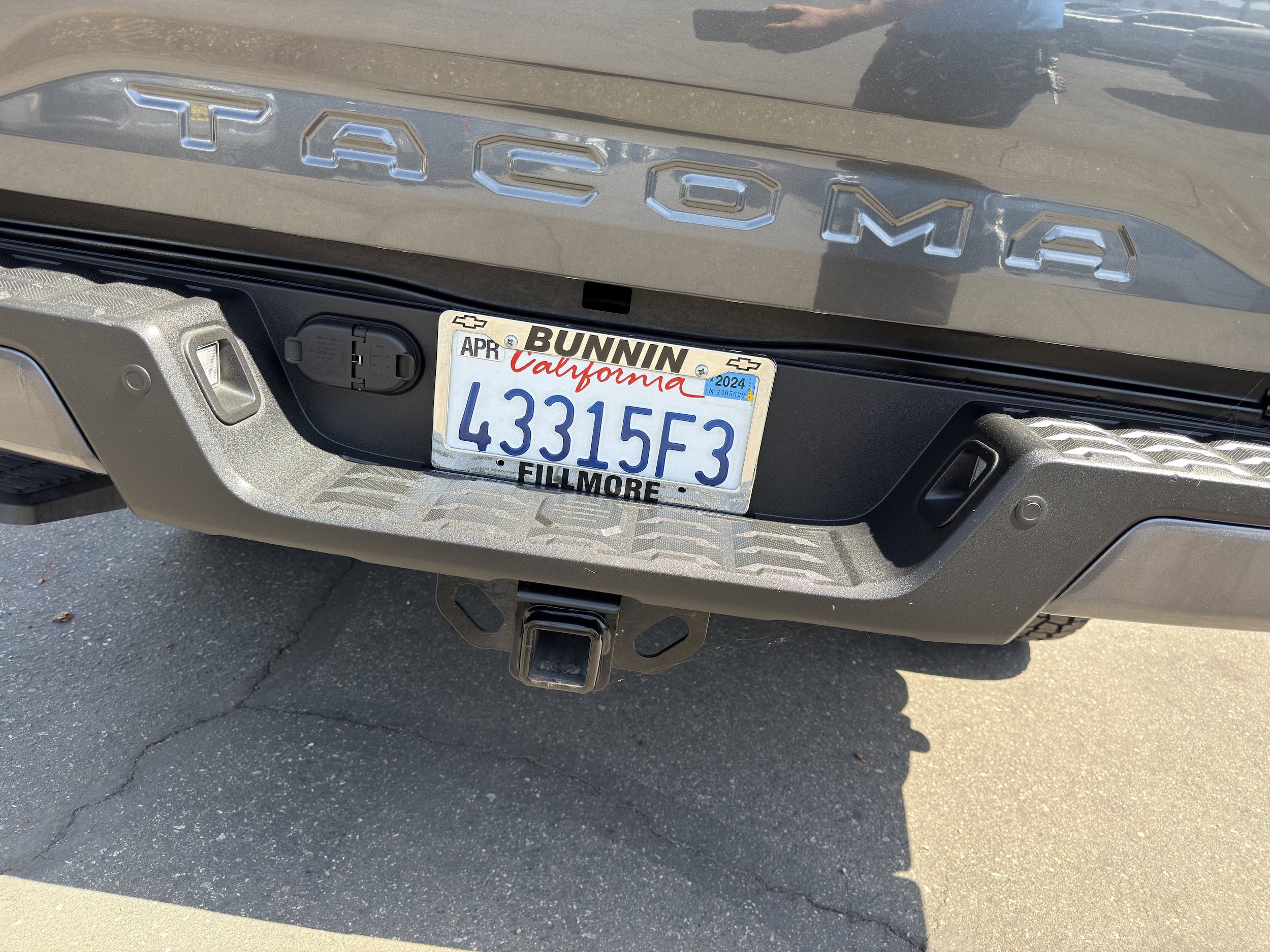 Used 2021 Toyota Tacoma TRD Off-Road w/ Technology Package AWD/4WD image 15