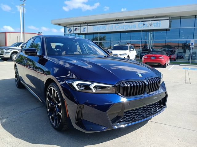 New 2026 BMW 330i Sedan w/ M Sport Package