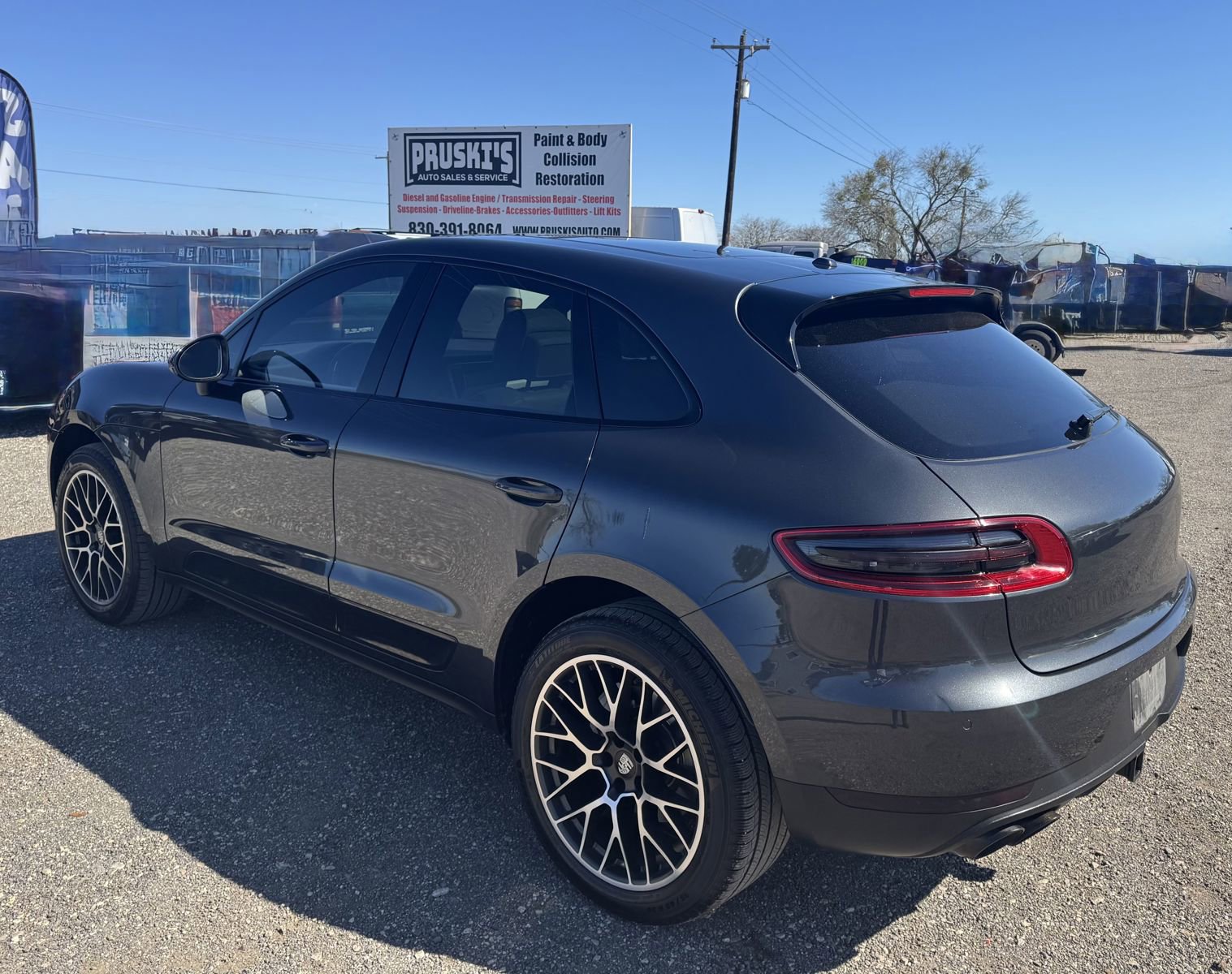 Used 2017 Porsche Macan S image 5