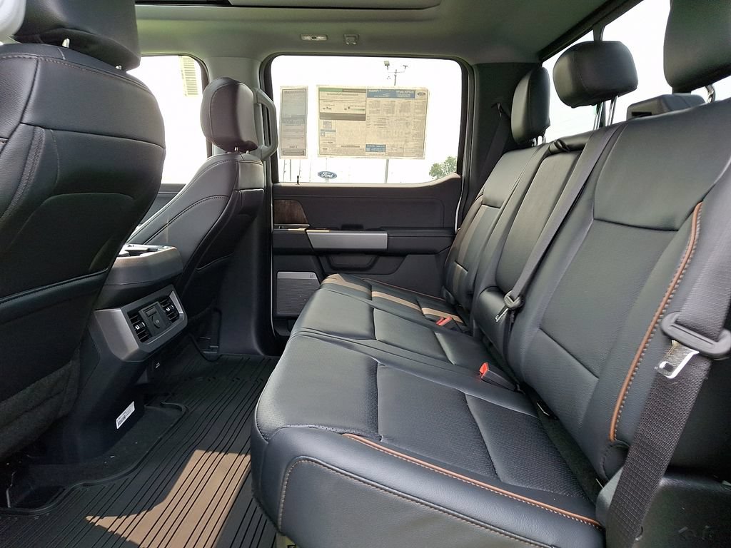 New 2026 Ford F250 Lariat w/ Black Appearance Package AWD/4WD image 6