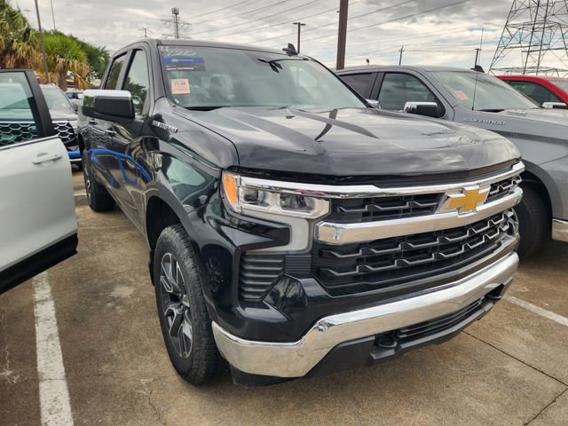 Used 2024 Chevrolet Silverado 1500 LT image 1