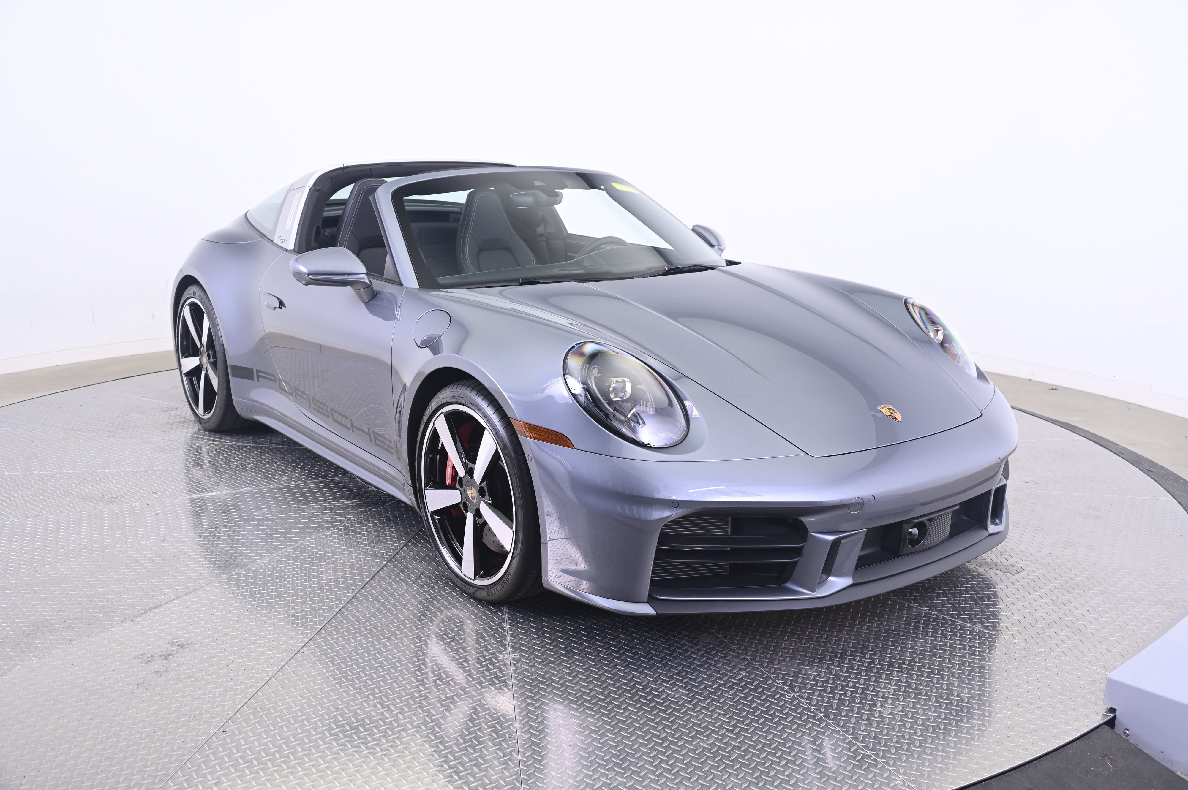 Certified 2026 Porsche 911 Targa 4S AWD/4WD image 9