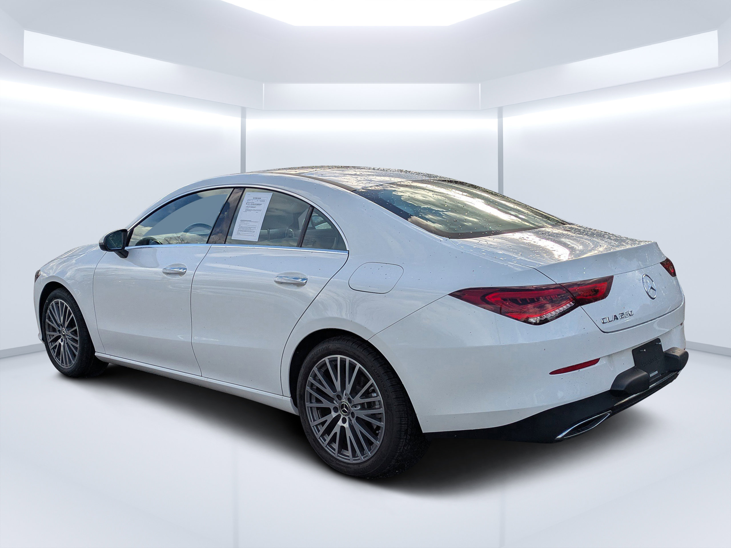 Used 2023 Mercedes-Benz CLA 250 image 8