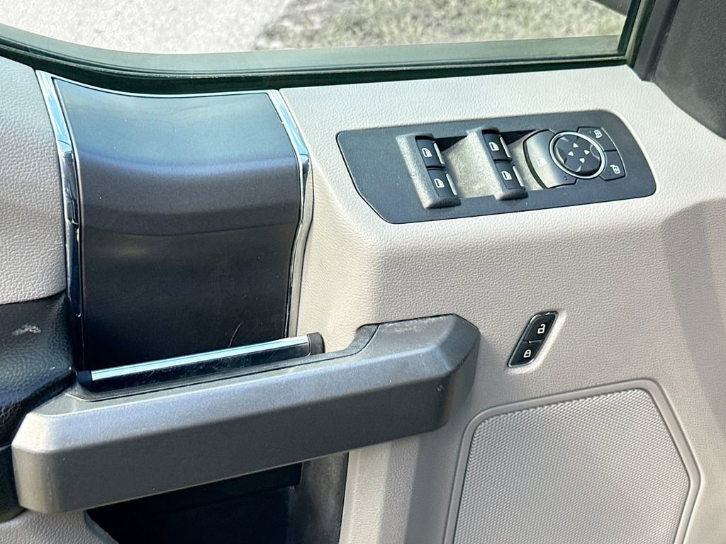 Used 2018 Ford F150 XLT w/ Equipment Group 301A Mid AWD/4WD image 19