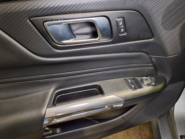 Used 2025 Ford Mustang Premium RWD image 19
