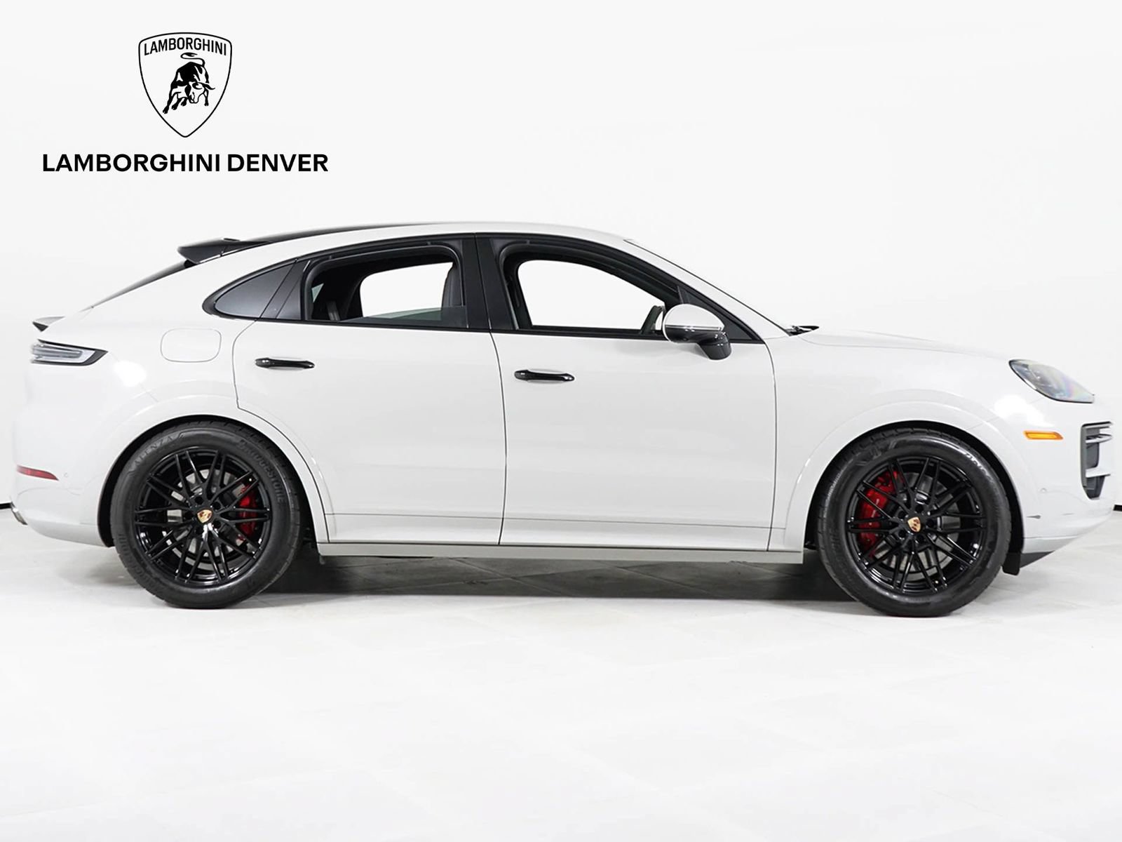 Used 2026 Porsche Cayenne GTS AWD/4WD image 9
