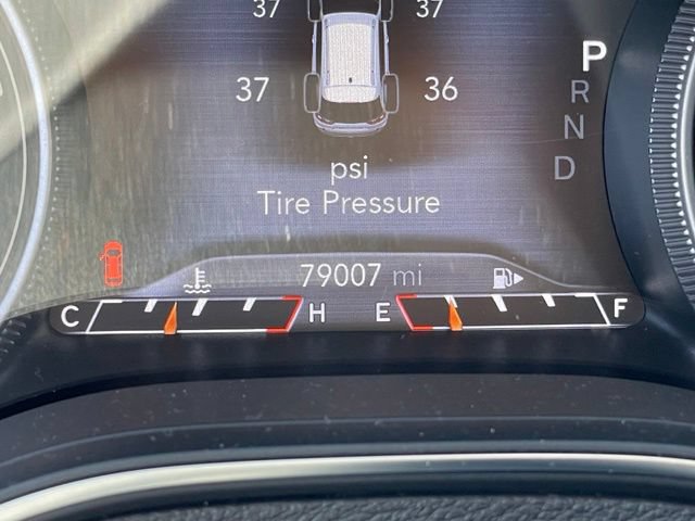 Used 2019 Jeep Cherokee Trailhawk w/ Comfort/Convenience Group AWD/4WD image 38