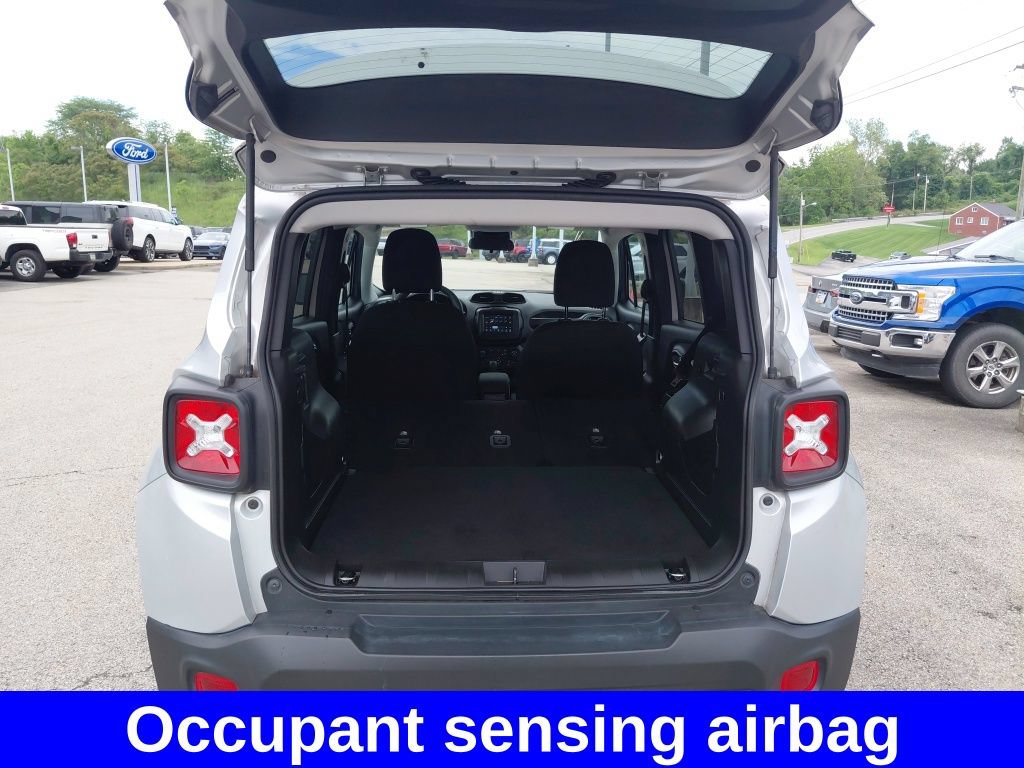 Used 2021 Jeep Renegade Latitude FWD image 12