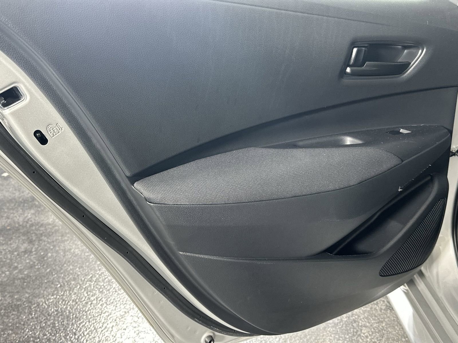 Used 2023 Toyota Corolla LE image 28