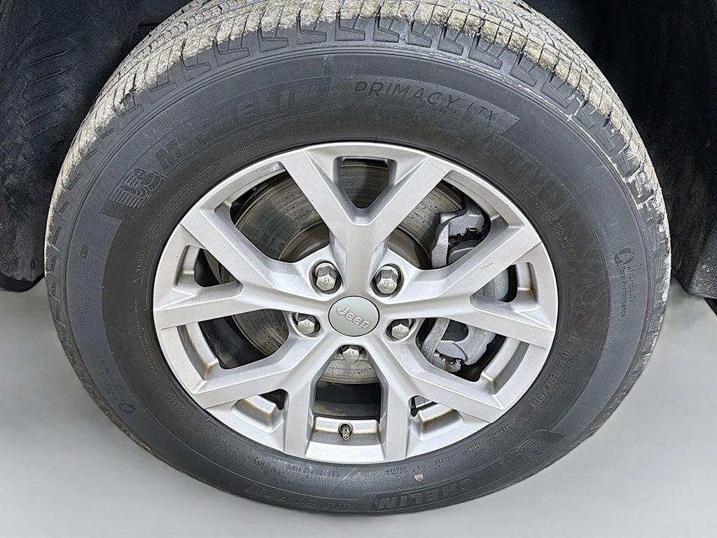 Used 2024 Jeep Grand Cherokee L Limited w/ Luxury Tech Group II image 22