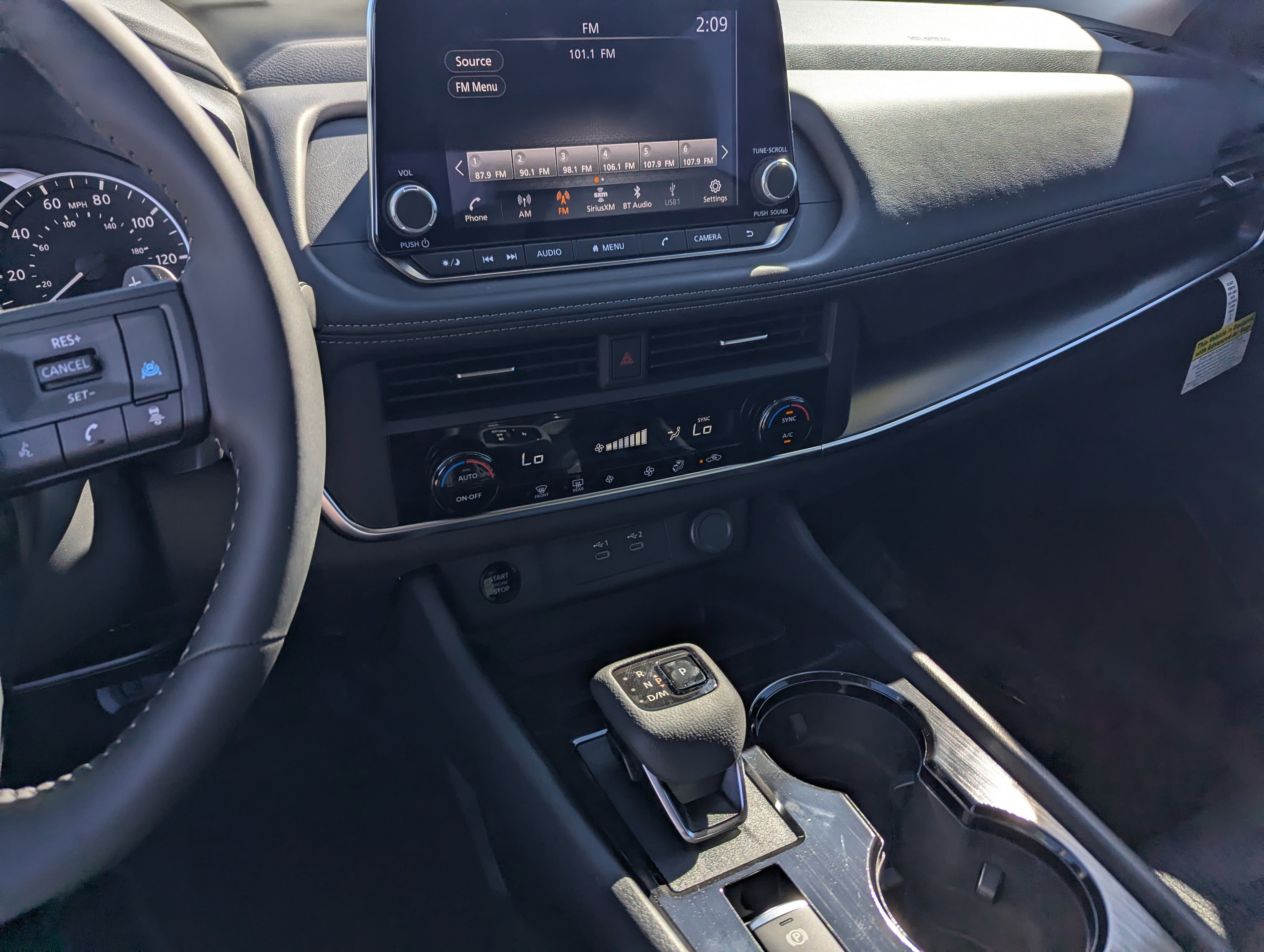 New 2026 Nissan Rogue SV image 10