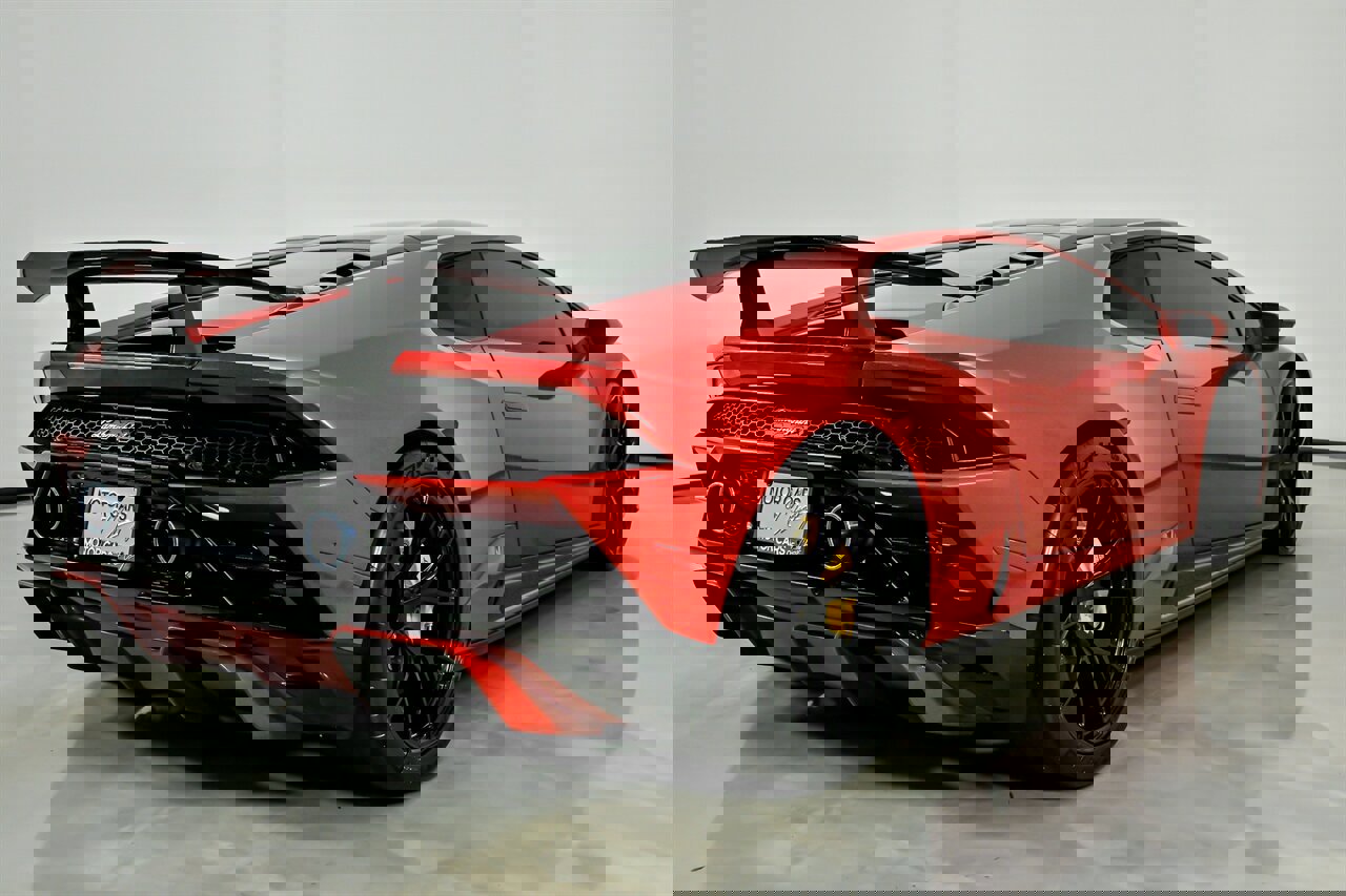 Used 2021 Lamborghini Huracan EVO image 13