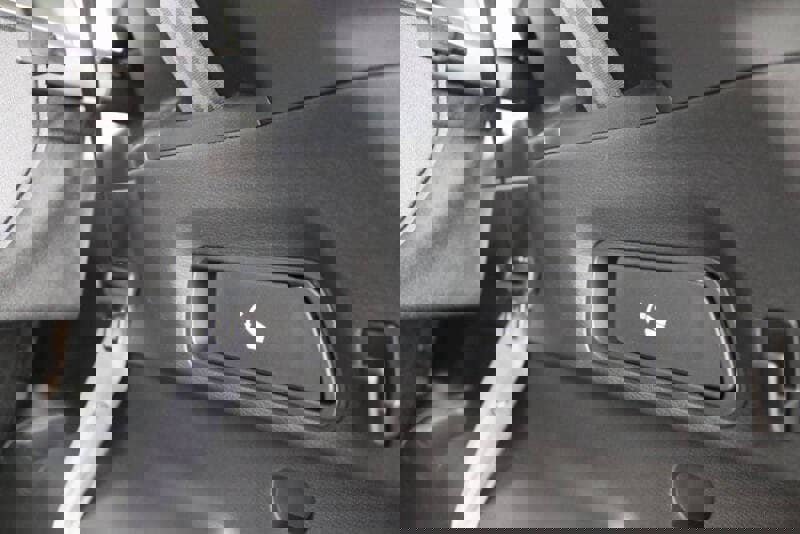 New 2025 Mitsubishi Outlander SEL image 38