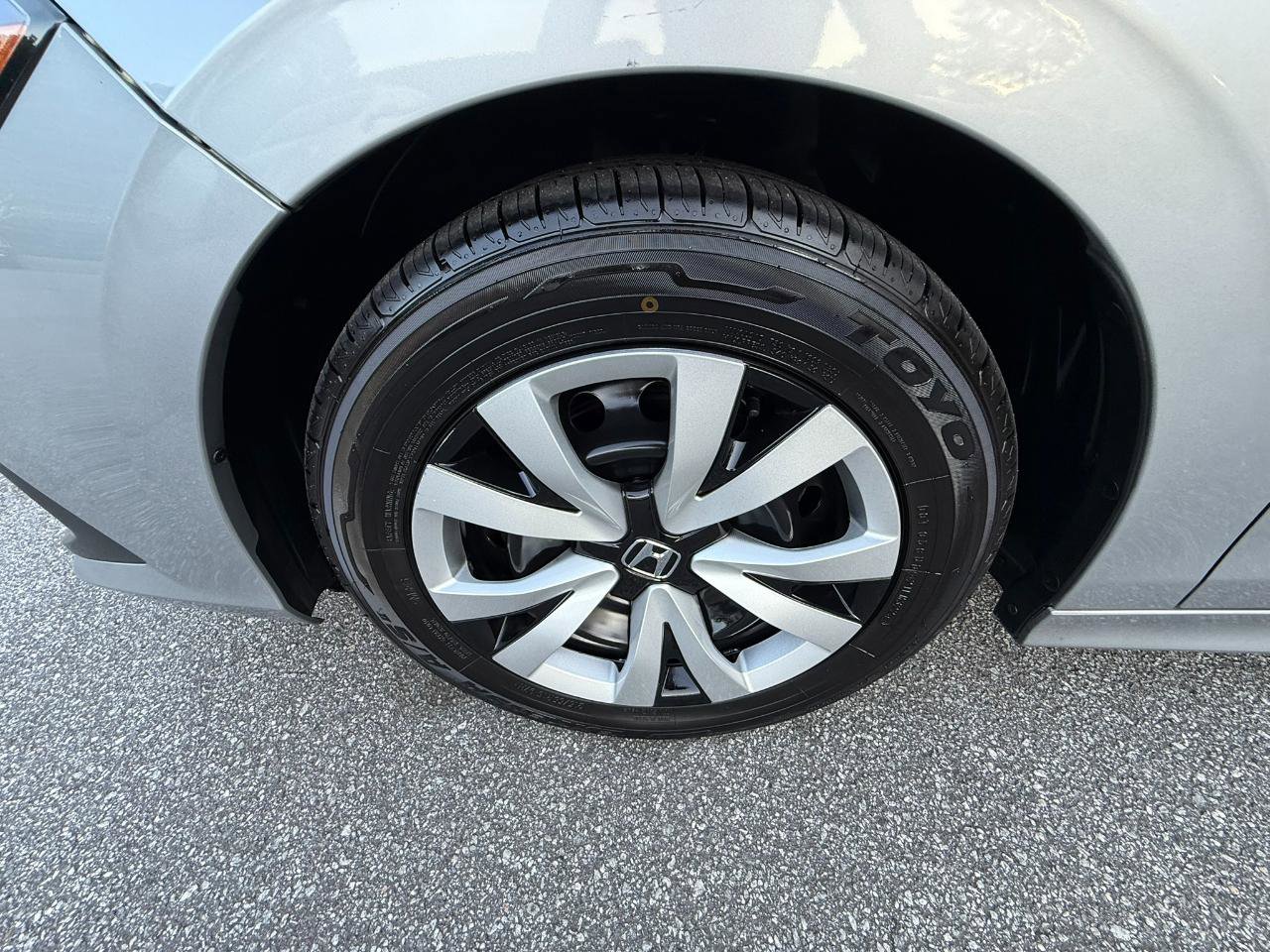 Used 2022 Honda Civic LX image 30