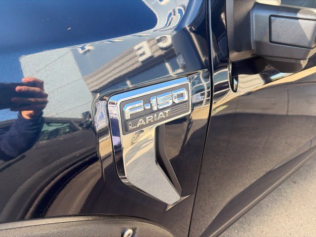 Used 2022 Ford F150 Lariat w/ Max Trailer Tow Package AWD/4WD image 8