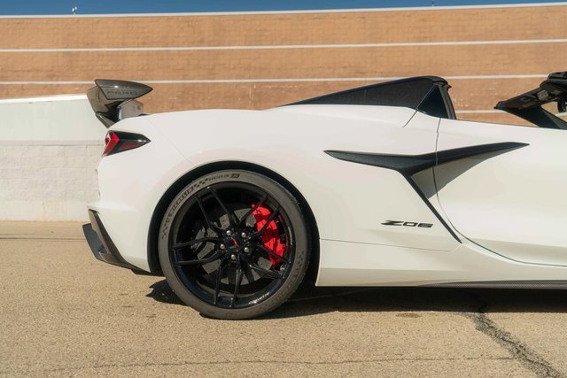 Used 2025 Chevrolet Corvette Z06 w/ Z07 Performance Package image 34
