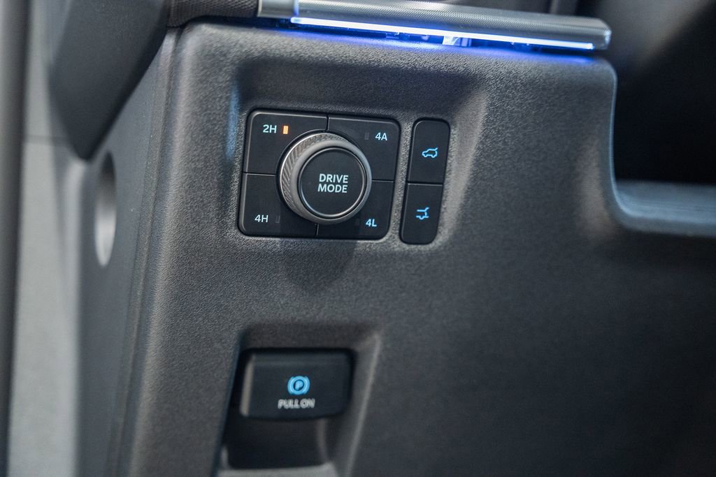 Used 2025 Ford Expedition Max Platinum w/ Driver's Package image 50