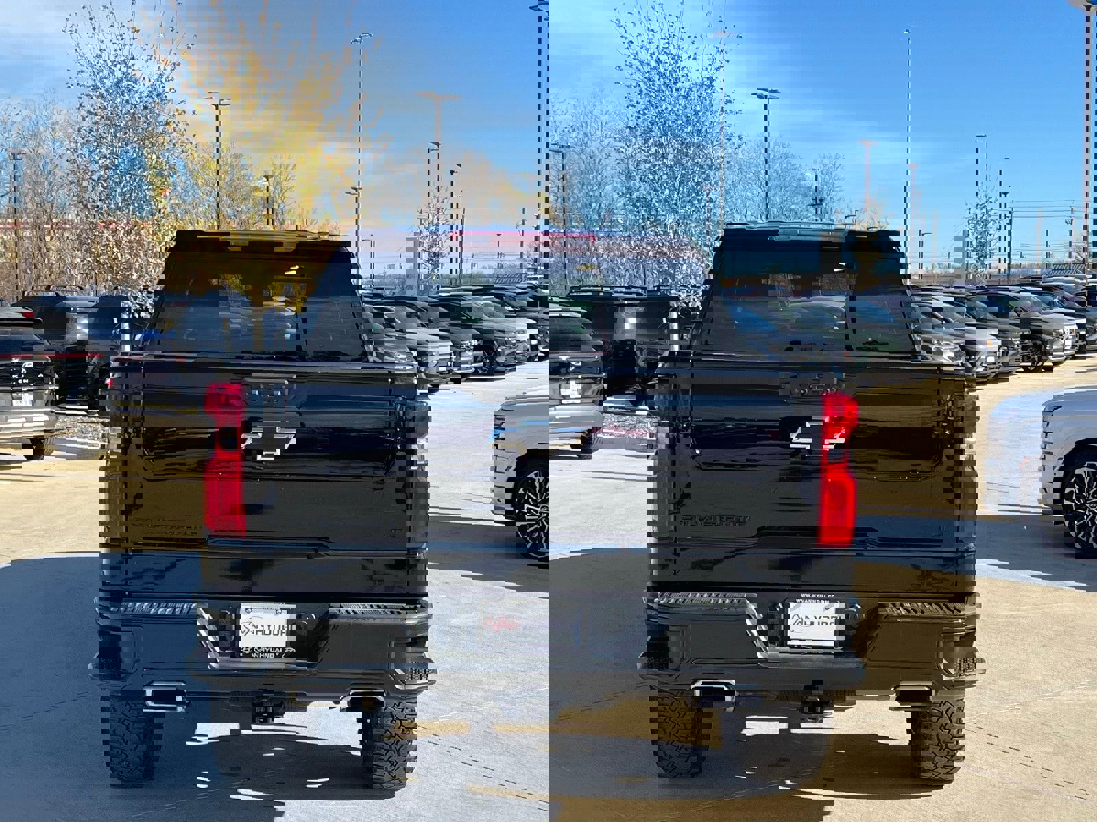 Used 2023 Chevrolet Silverado 1500 LT Trail Boss w/ Protection Package image 11