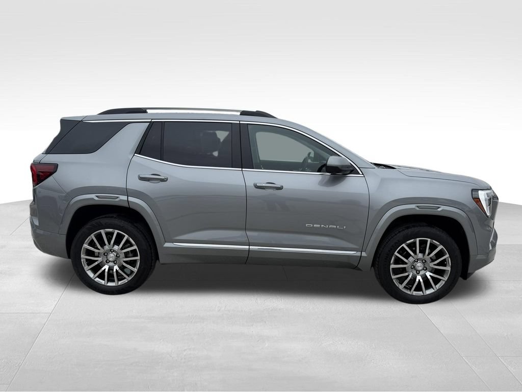 Used 2026 GMC Terrain Denali AWD/4WD image 4