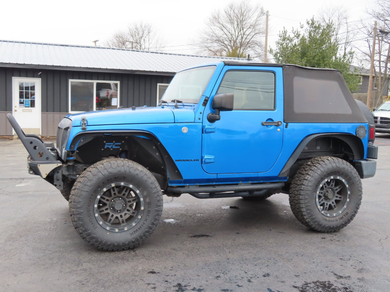 Used 2016 Jeep Wrangler Rubicon w/ Power Convenience Group image 2