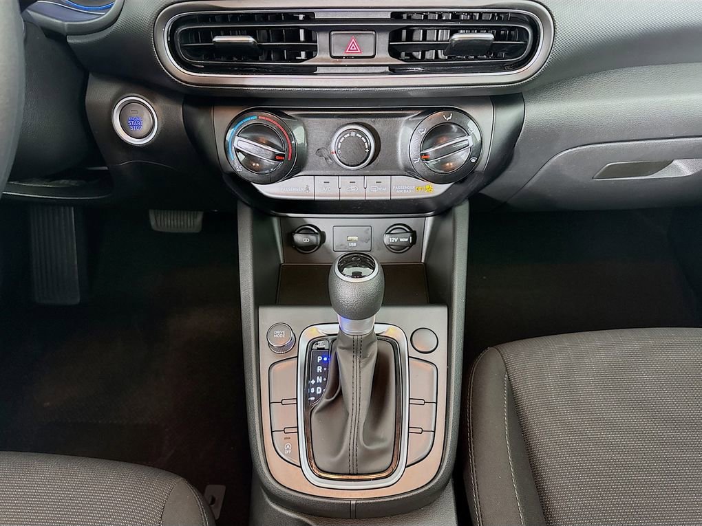 Used 2022 Hyundai Kona SEL image 35