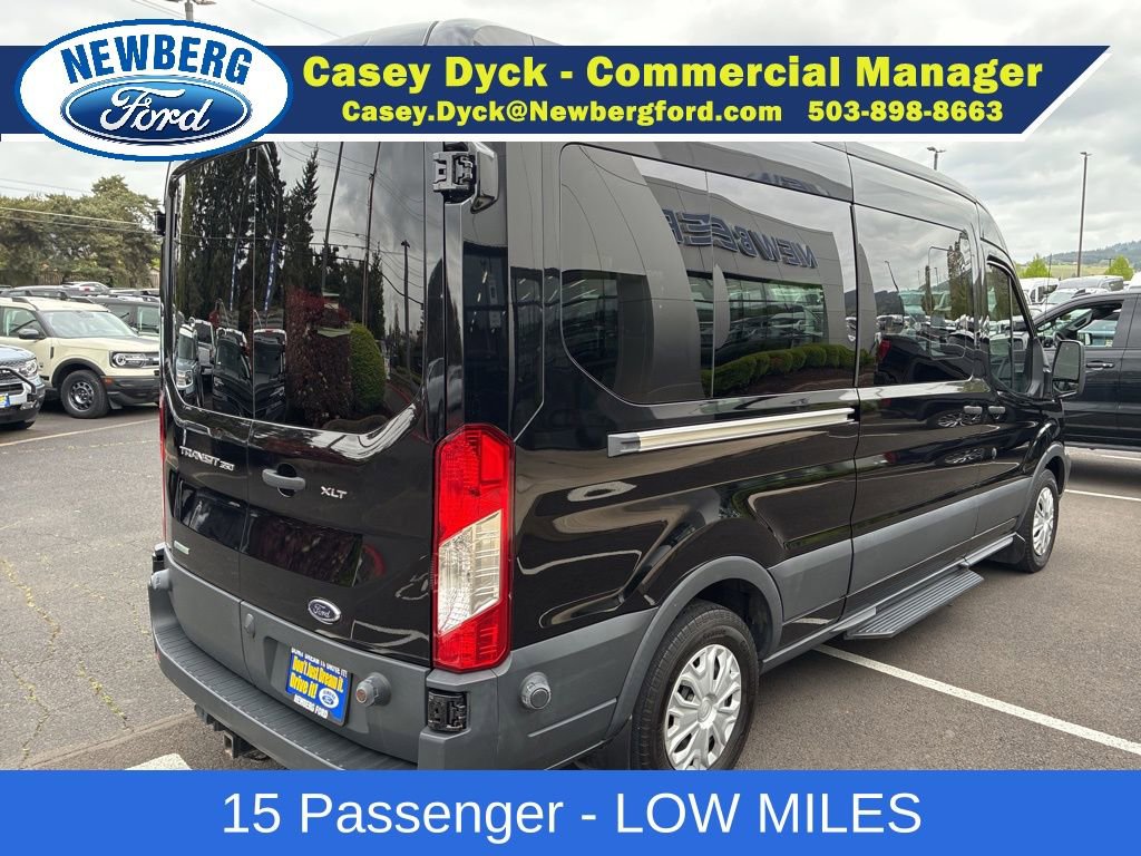 Used 2016 Ford Transit 350 XLT RWD image 5
