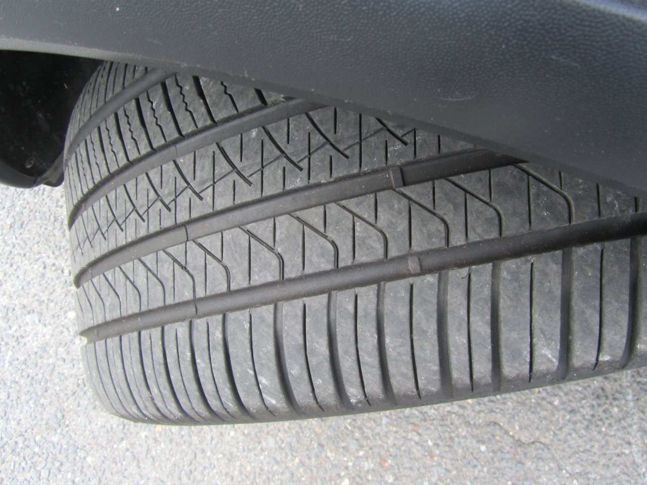 Used 2016 Porsche Cayenne S w/ Premium Plus Package image 28