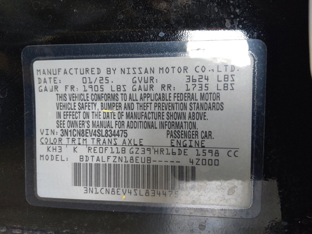 Used 2025 Nissan Versa SV FWD image 33
