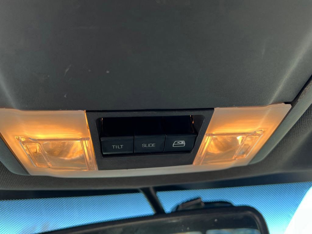 Used 2013 Ford F150 Platinum image 24