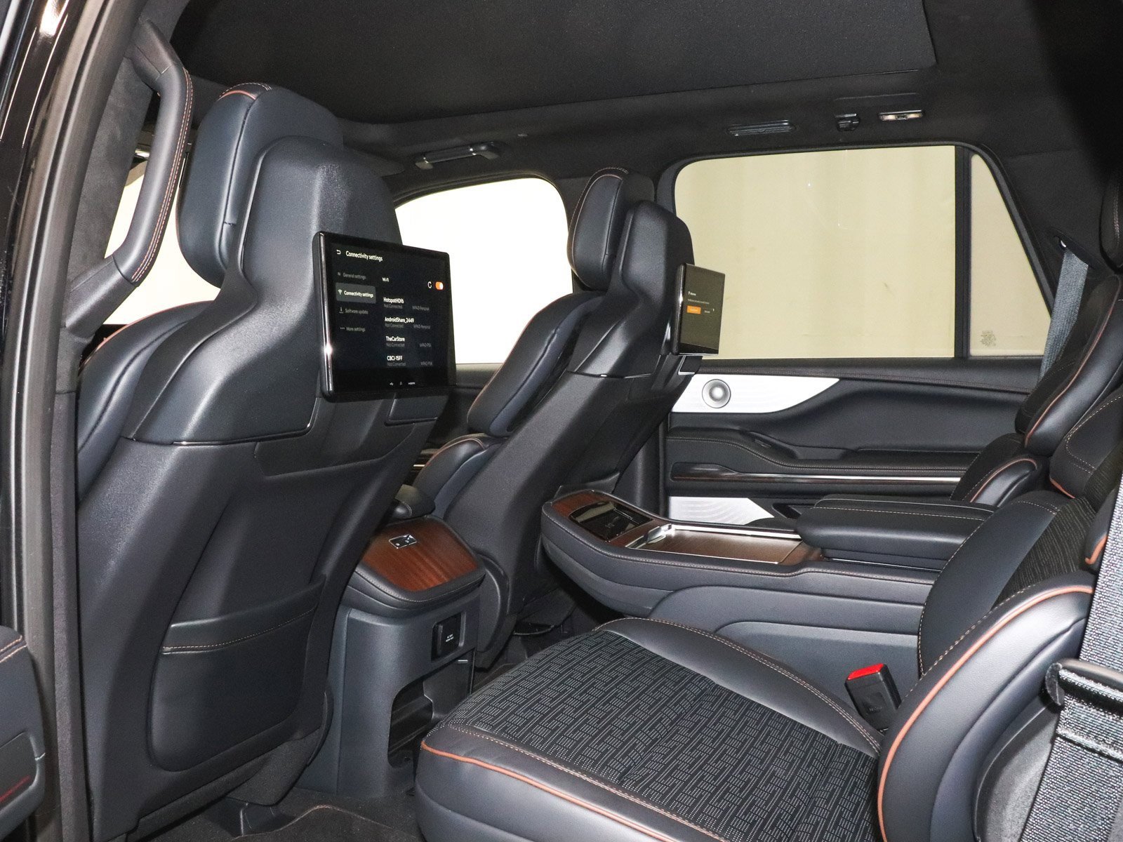 Used 2025 Lincoln Navigator Black Label image 26