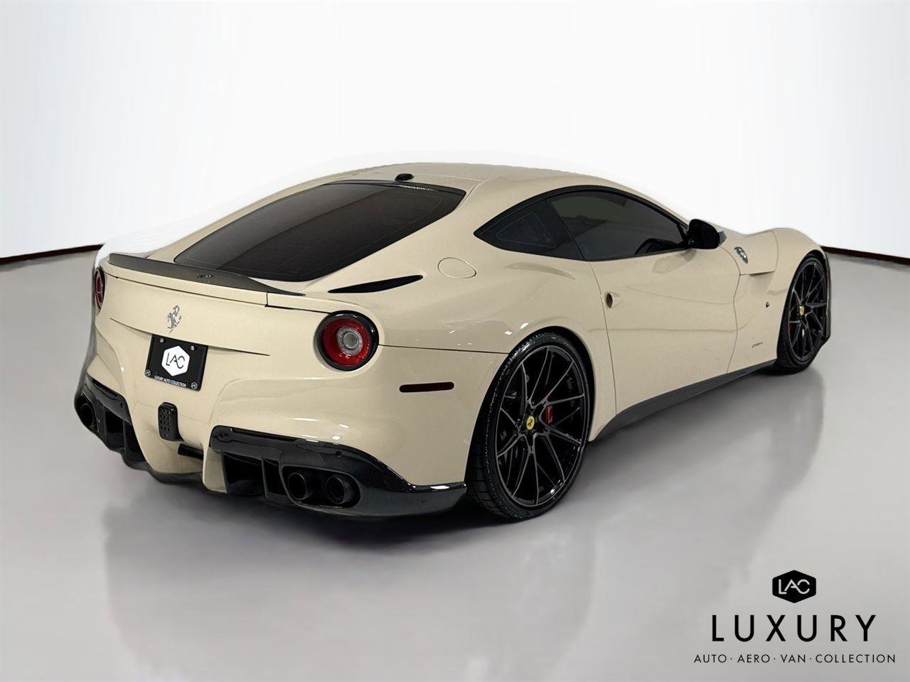 Used 2014 Ferrari F12 Berlinetta image 6