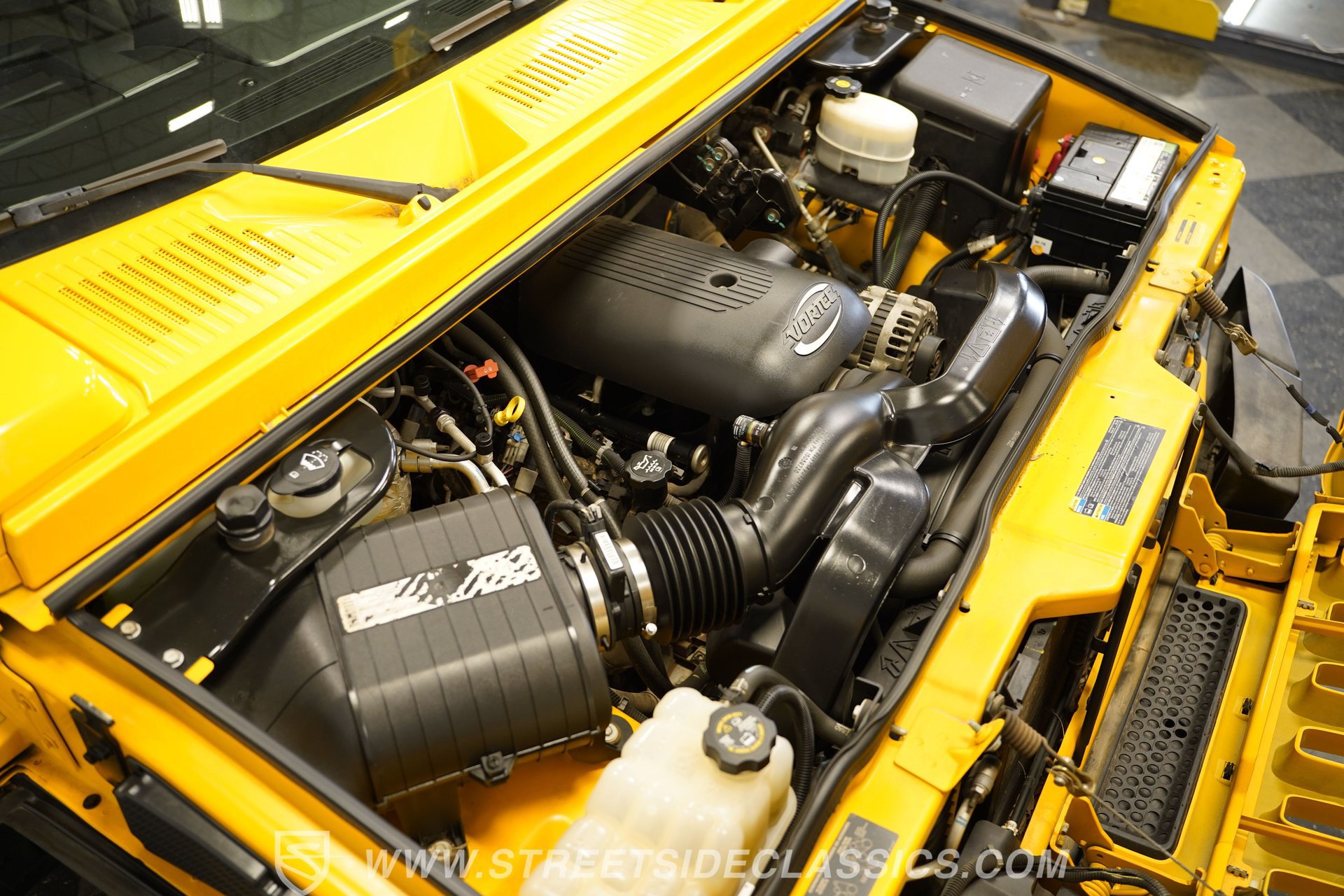Used 2004 HUMMER H2 w/ Preferred Equipment Group AWD/4WD image 38