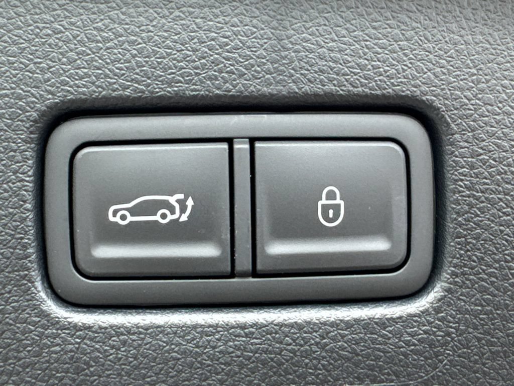 New 2026 Genesis GV70 3.5T Sport Advanced AWD/4WD image 21